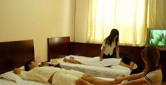 浴池足疗中理发服务的利润潜力 跨界融合的盈利新星